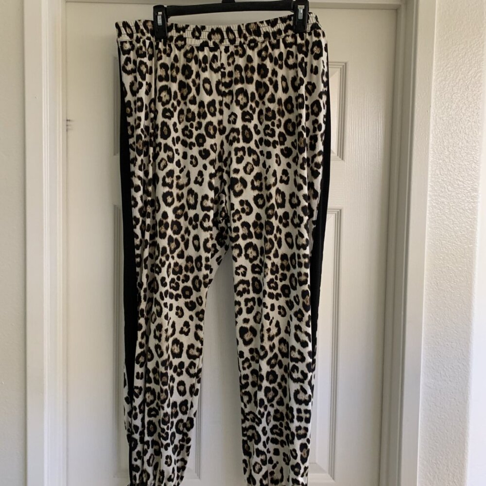 Jennifer Lopez Leopard Print Casual Pant xl
